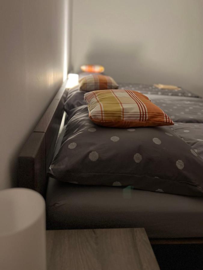 Nesvady Apartmany Catalina מראה חיצוני תמונה