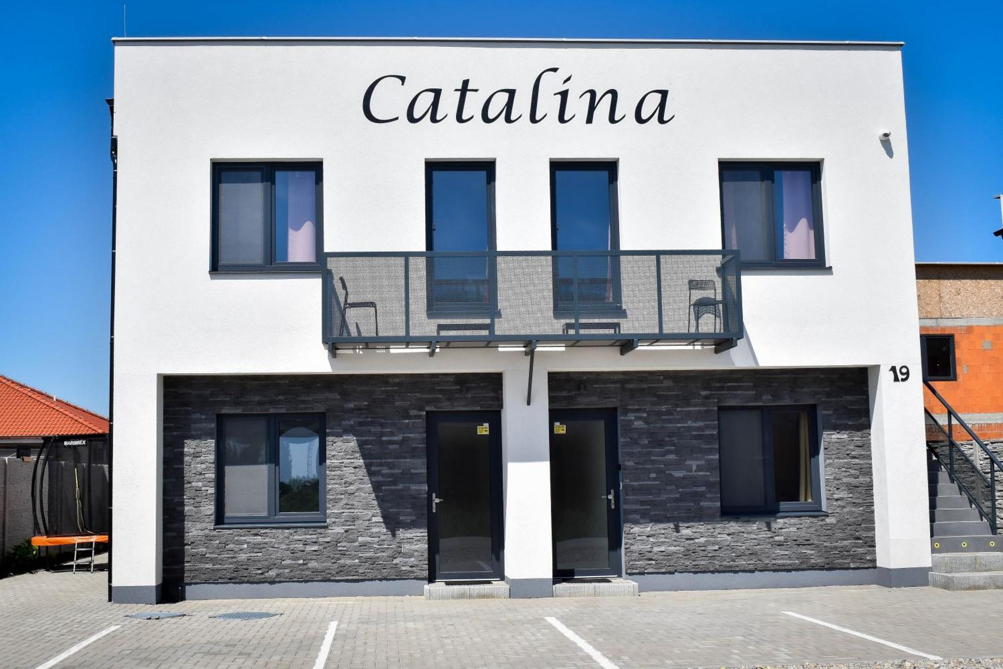 Nesvady Apartmany Catalina מראה חיצוני תמונה