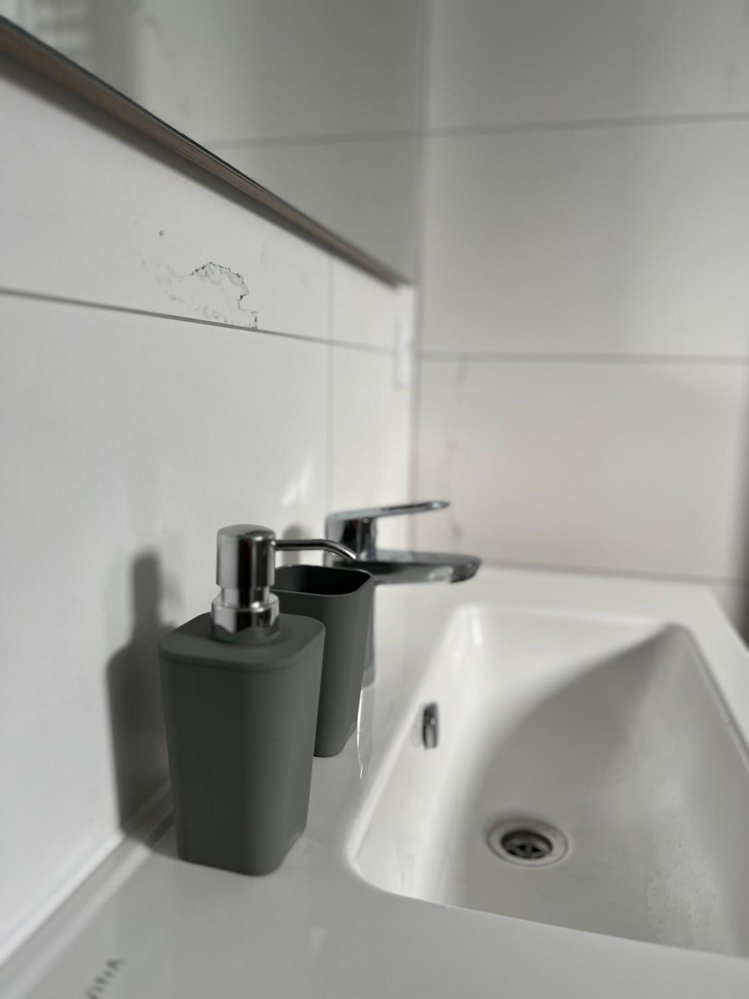 Nesvady Apartmany Catalina מראה חיצוני תמונה
