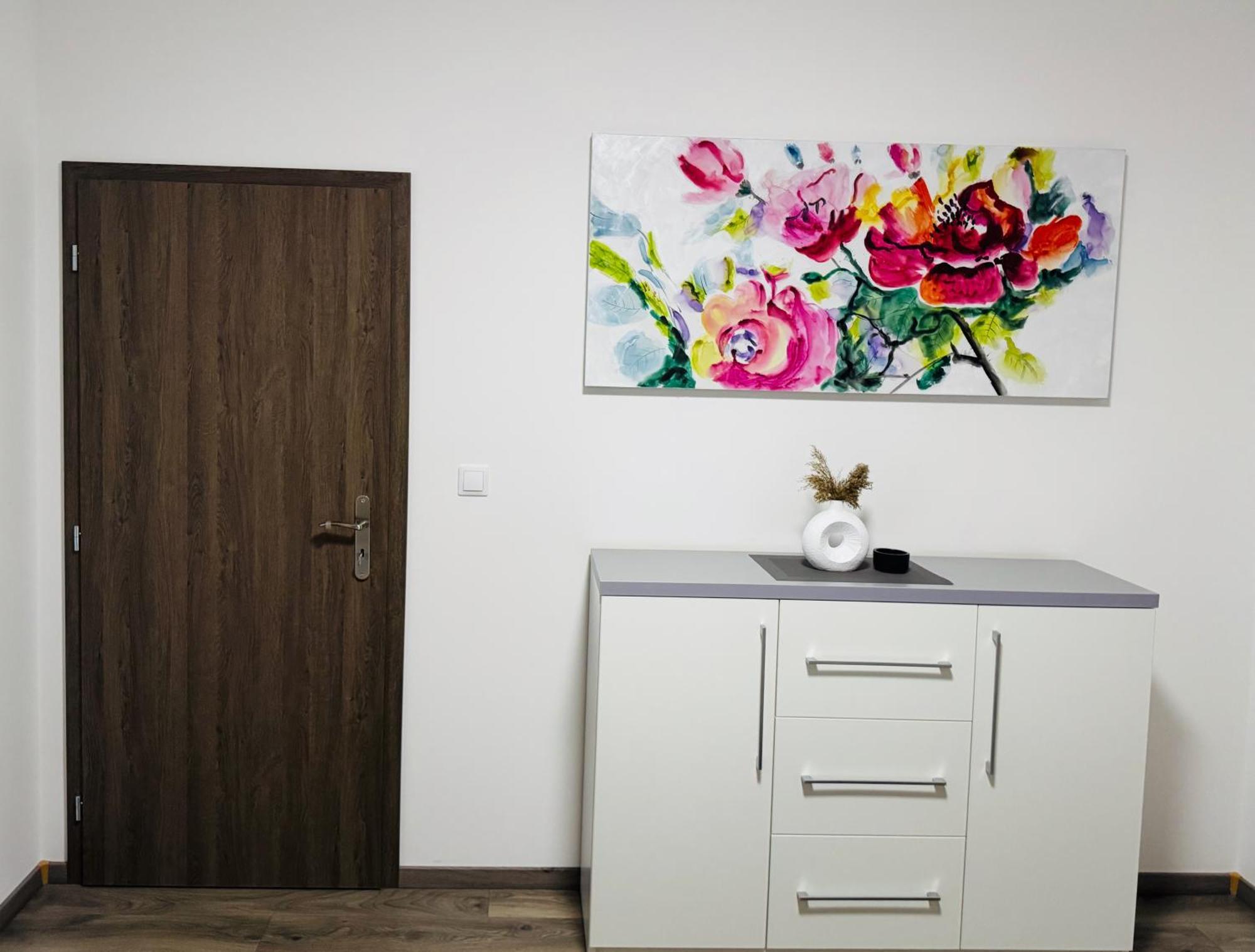 Nesvady Apartmany Catalina מראה חיצוני תמונה